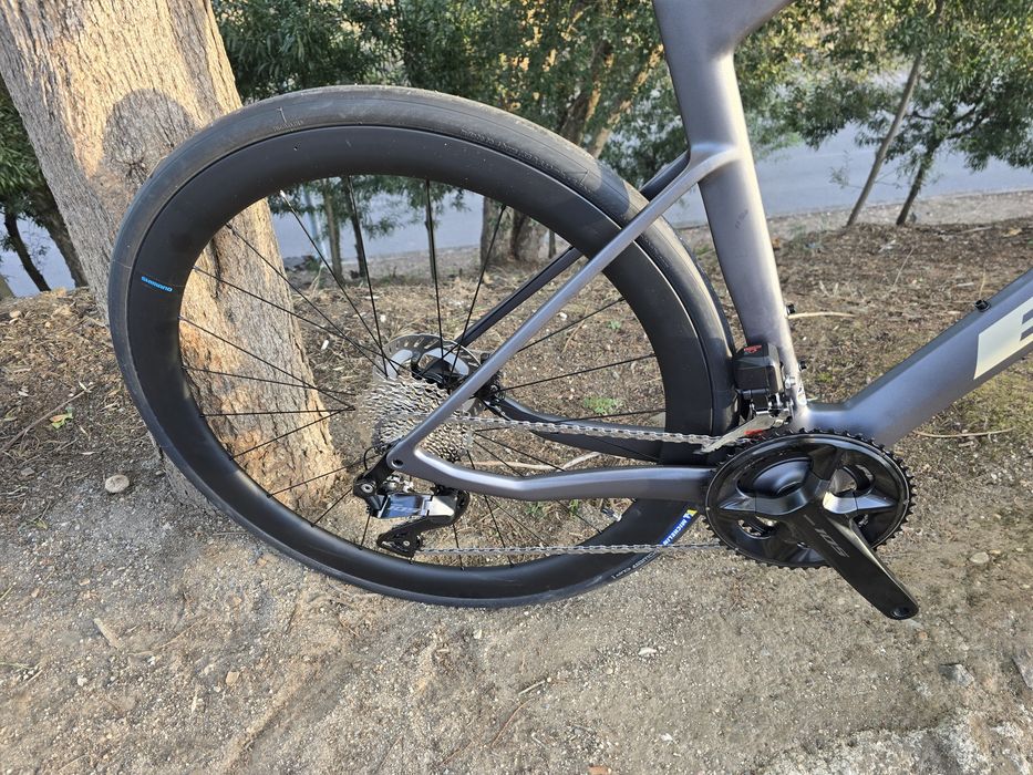 Bh rs1 carbono di2 12x2v rodas carbono