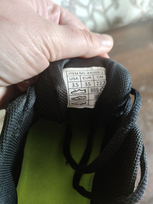 Nike tn 35.5 оригінал  для хлопчика