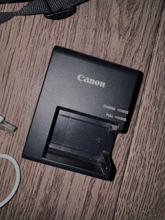 Canon EOS 1100D + 50mm 1.8 + сумка | Дзеркальний фотоапарат