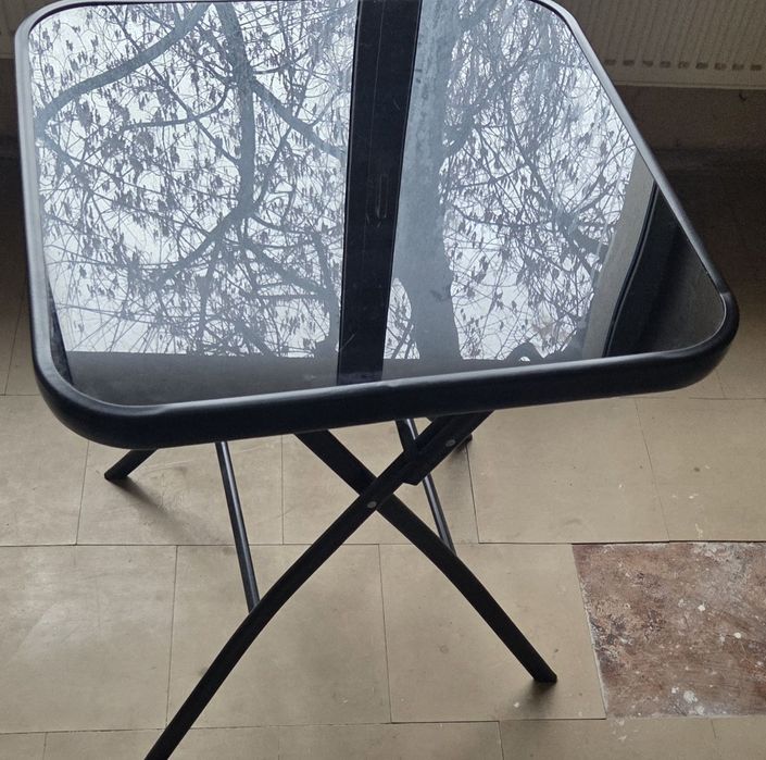 Stół szklany,Solidny