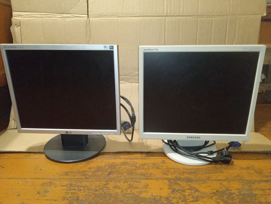 Lg Flatron L1751SQ ; Samsung SyncMaster 710n монітор