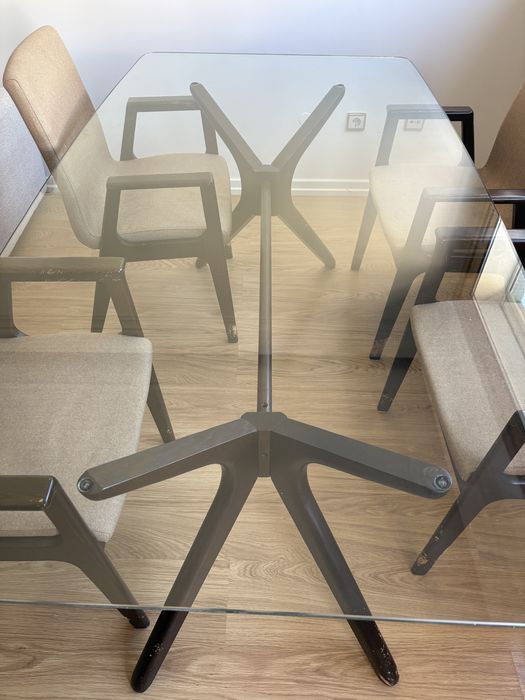 Mesa de vidro jantar + 4 cadeiras