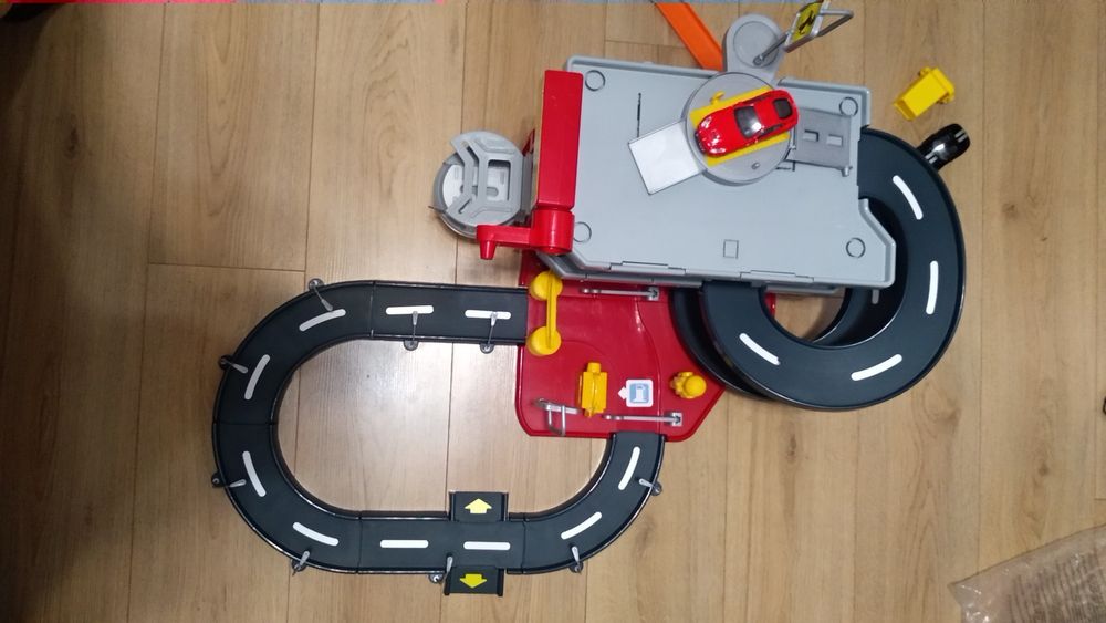 burado ferrari 3 уровня с лифтом парковка гараж