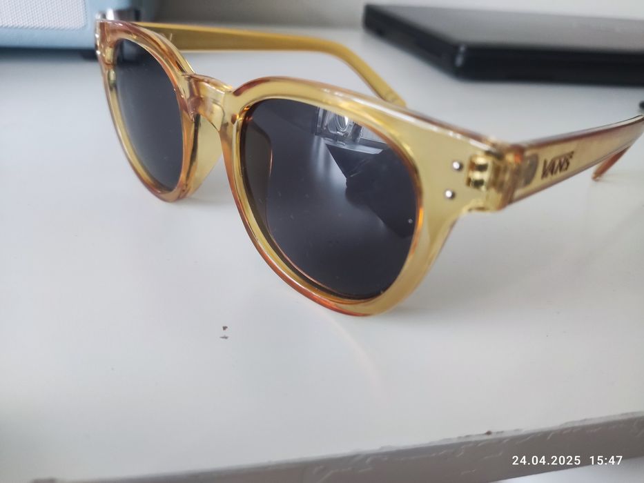 Сонцезахисні окуляри Vans Welborn