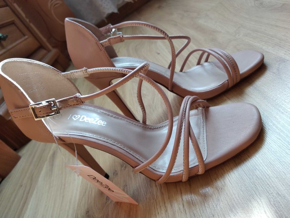 Buty sandały damskie DeeZee 36 nowe