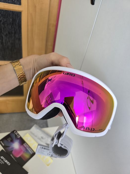 NOWE Damskie gogle narciarskie Giro Millie w wersji kolorystycznej White Core Light z różową szybą VIVID Pink