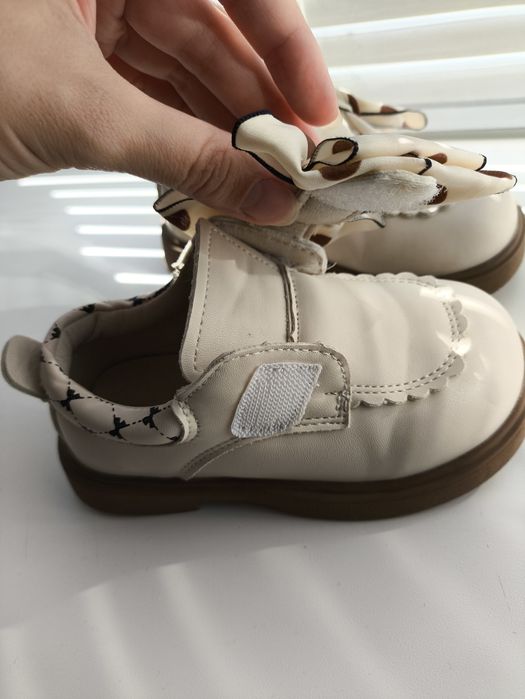 Туфельки для дівчинки демі