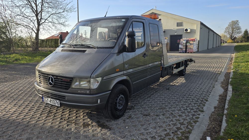 Sprzedam  autolawete lub zamienię na tanszy mercedes sprinter 2.9