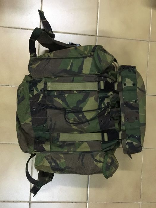 Mochila 100% militar Tropas Holandesa (ctt incl)