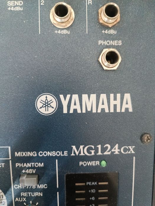Mesa de som  yamaha