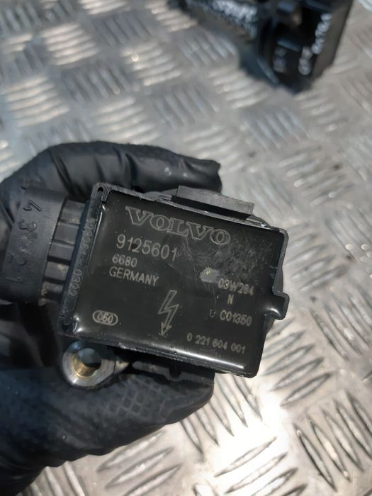 Cewka Zapłonowa Volvo  S60 2.5  9125601 0221604001