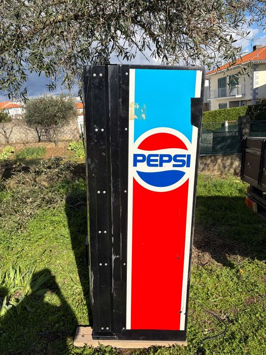 Máquina de venda de bebidas automática