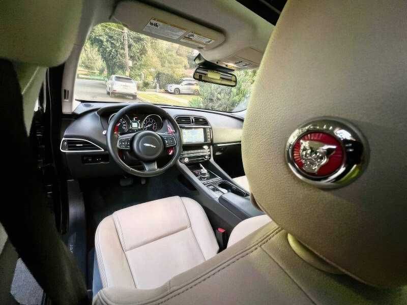 2017 Jaguar F-PACE 35t Premium