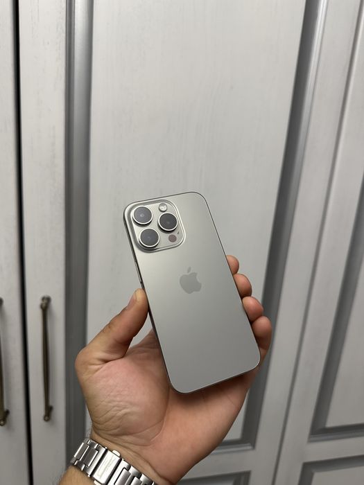 Практично ідеальний Iphone 15pro