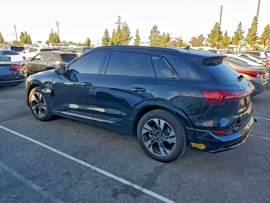 Бампер Audi E-tron Розборка Ауді Єтрон