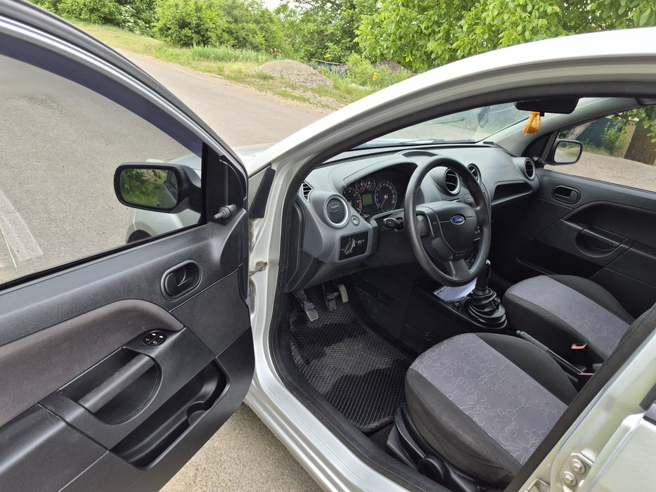 Продам Ford Fiesta