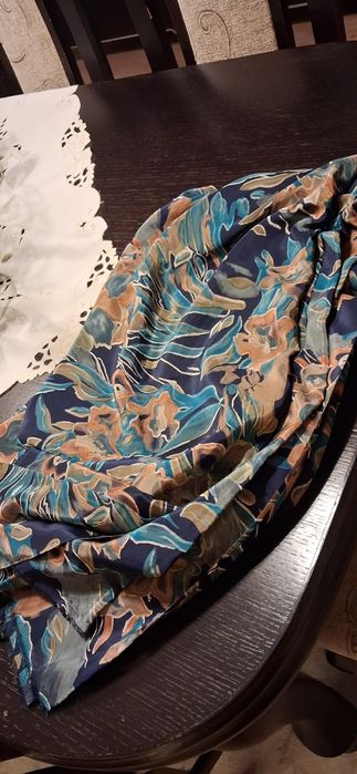 Piekny Materiał na sukienkę bluzkę