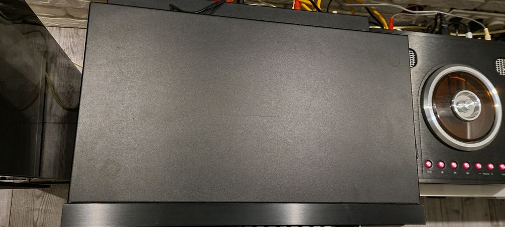 Korektor Yamaha EQ 1100, equalizer