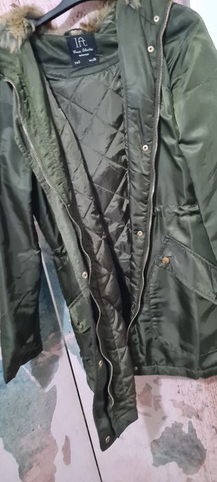 Parka verde com pêlo