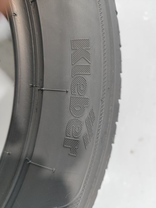 2 pneus semi novos 225-50R17 Kleber - Oferta dos Portes
