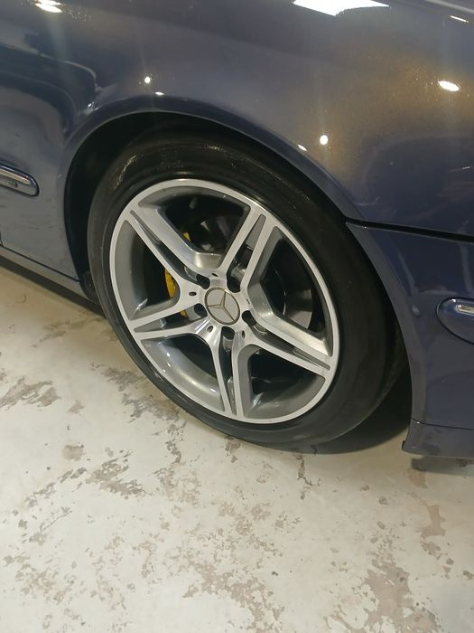 Mercedes-Benz c220cdi elegance com 258mil com livro de revisões