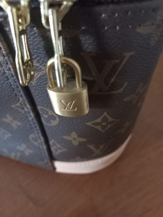 Necessaire Louis Vuitton