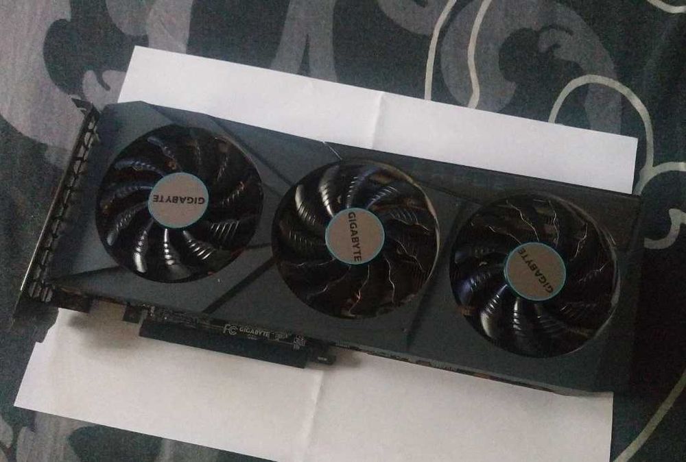 Відеокарта AMD Radeon RX 6700 XT 12Gb