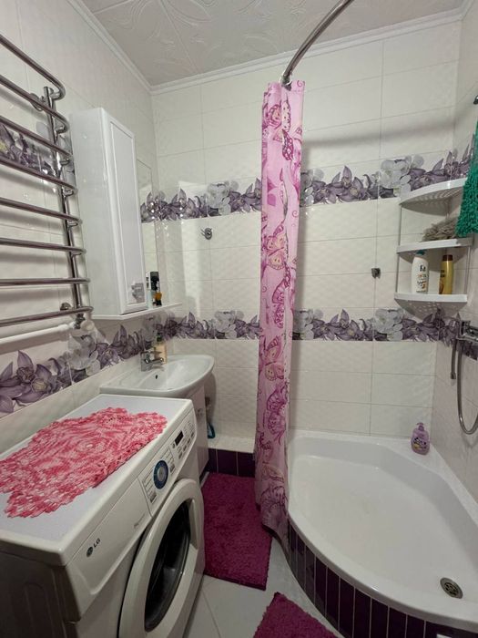 Сдам двухкомнатную квартиру с АГВ на Клушина, 3 этаж!!!