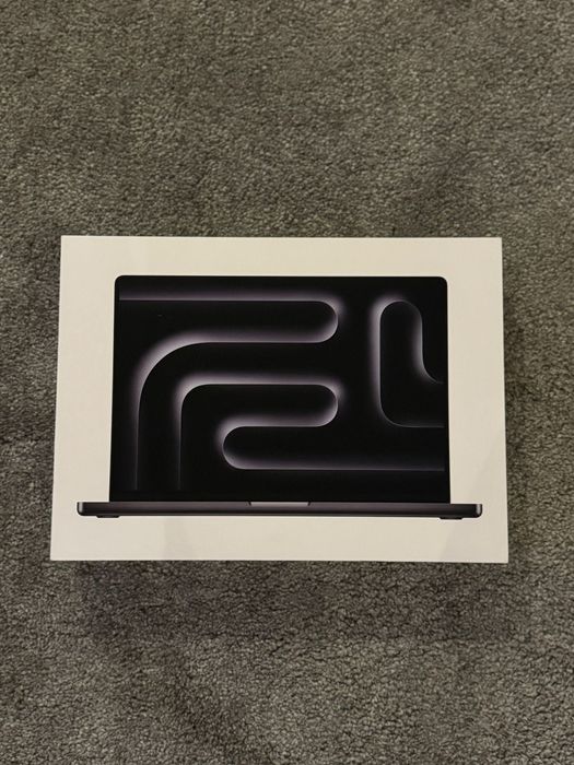 MacBook Pro 16" - Como Novo na Caixa Original
MacBook Pro 16"