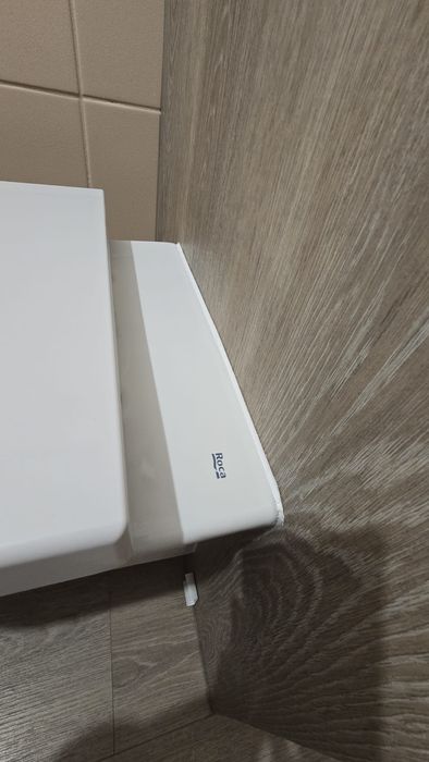 Miska toaleta wisząca ROCA
