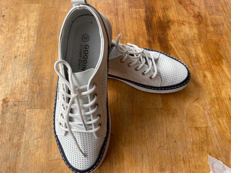 мокасини, кеди шкіряні