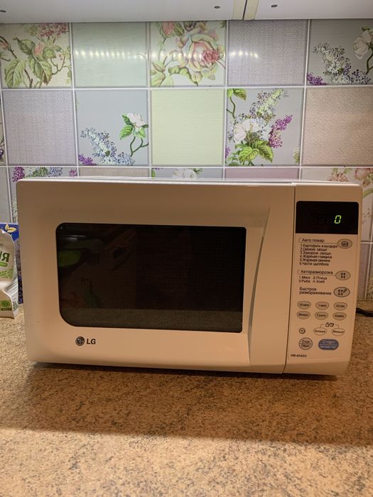 Микроволновка LG MB 4042G