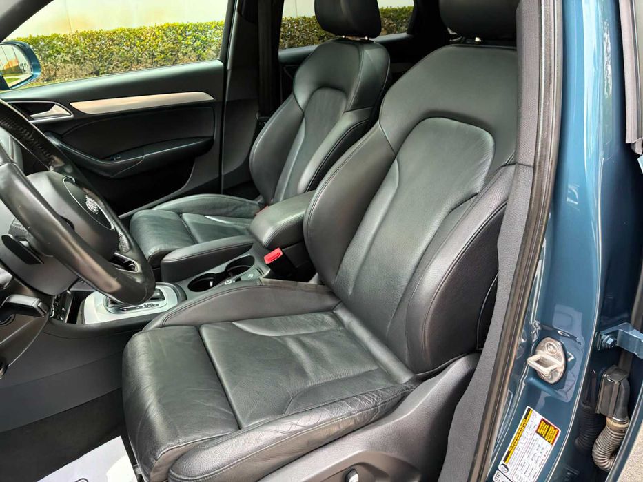 Audi Q3 Premium      2018