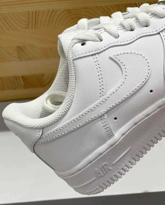 Nike Air Force 1 Low '07 White rozmiar Nowe Orginalne 38.5