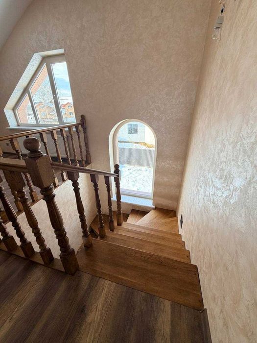 Продаж просторого будинку за супер ціною