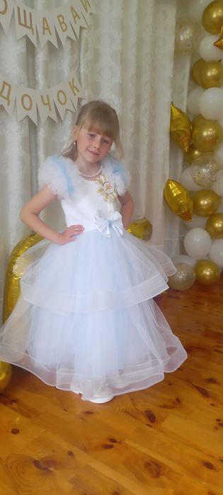 Сукня на випускний у садочок
