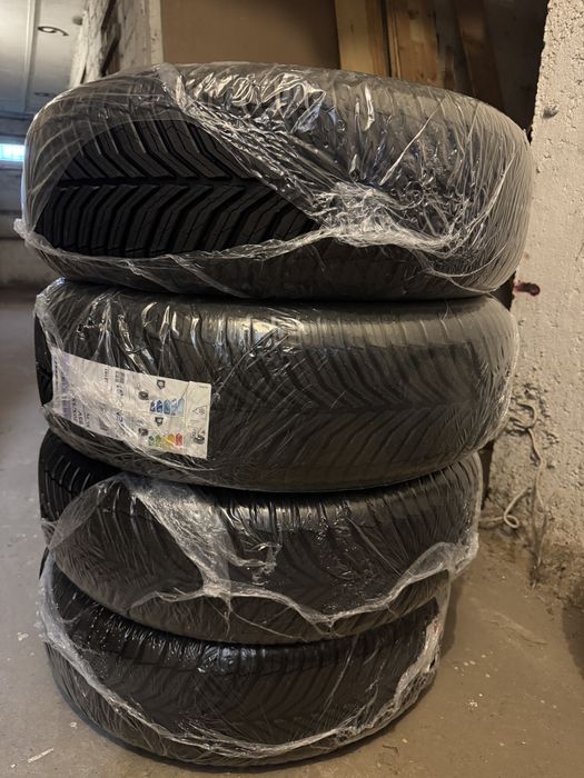 Opony całoroczne 205/55/ 17  cali 95V XL  Michelin CROSSCLIMATE 3 Nowe