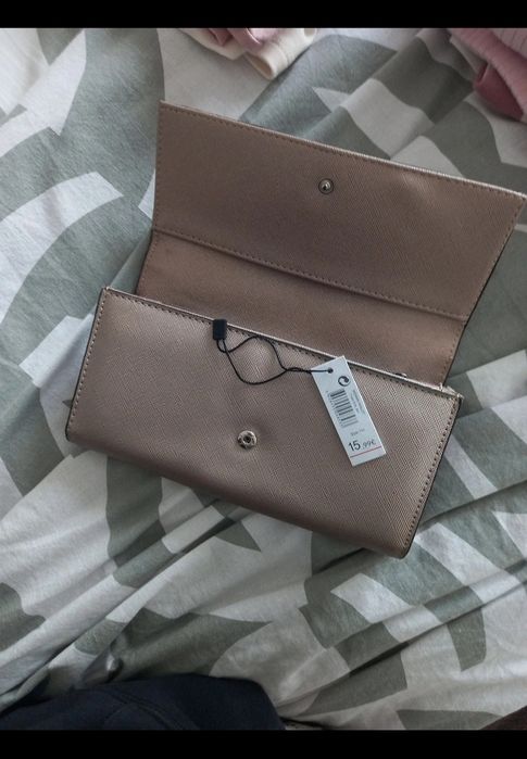 Carteira Vilanova dourada