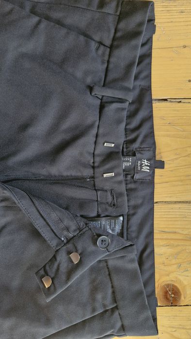Spodnie garniturowe slim fit 48