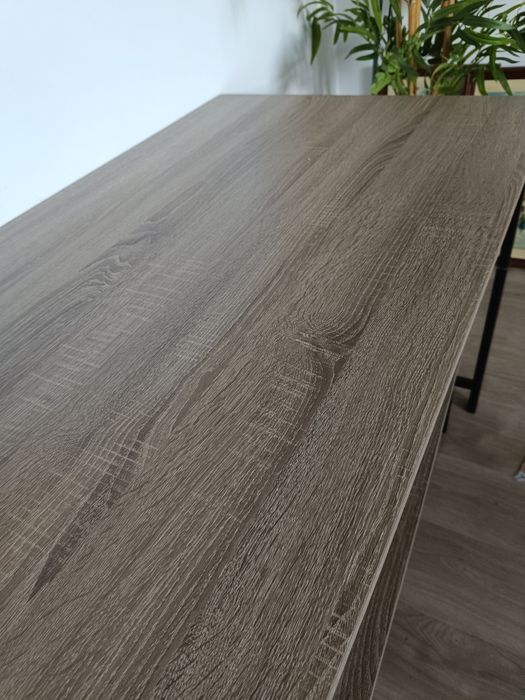 Mesa com bancos novo