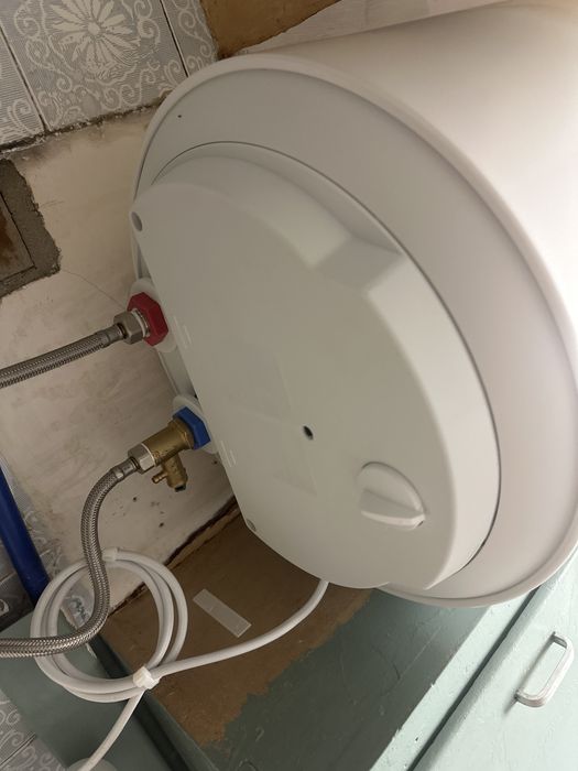 Vendo termoacumulador de 80Litros como novo, 4 meses de uso