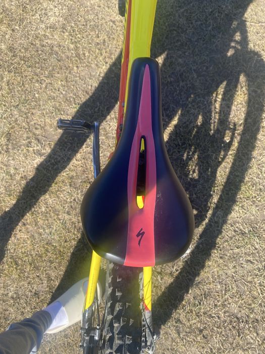 Specialized demo 8