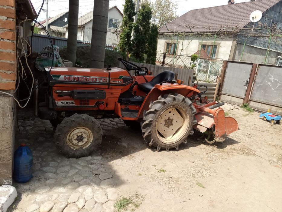 Hinomoto E1804 Мінітрактор