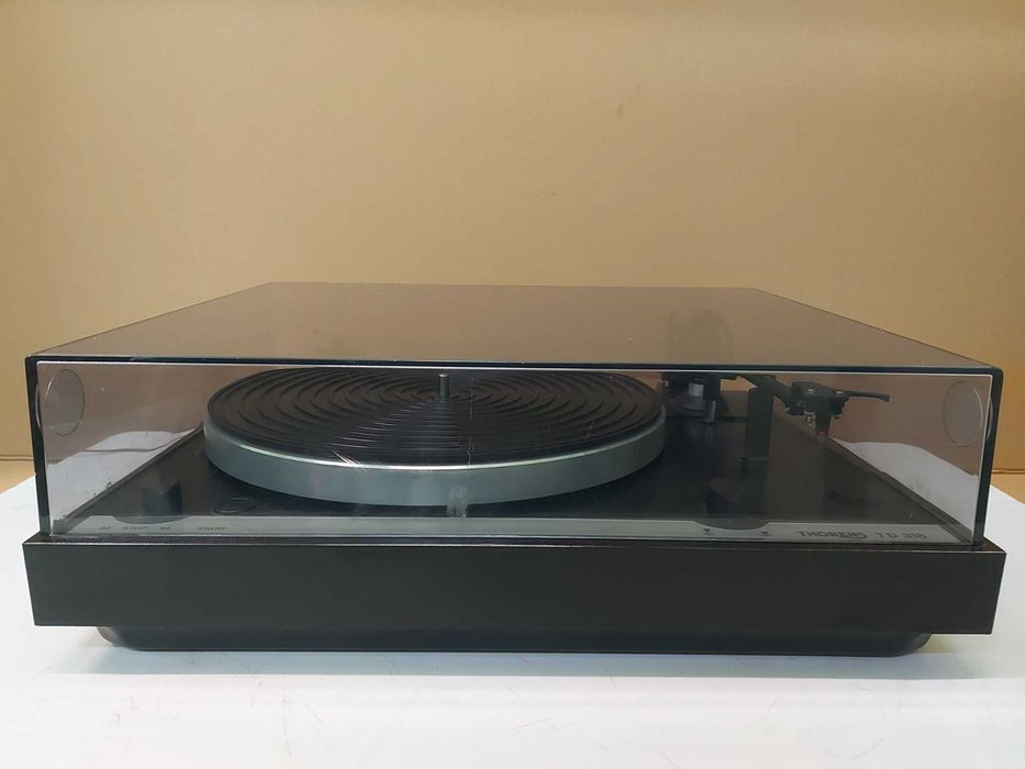 gramofon Thorens TD 318