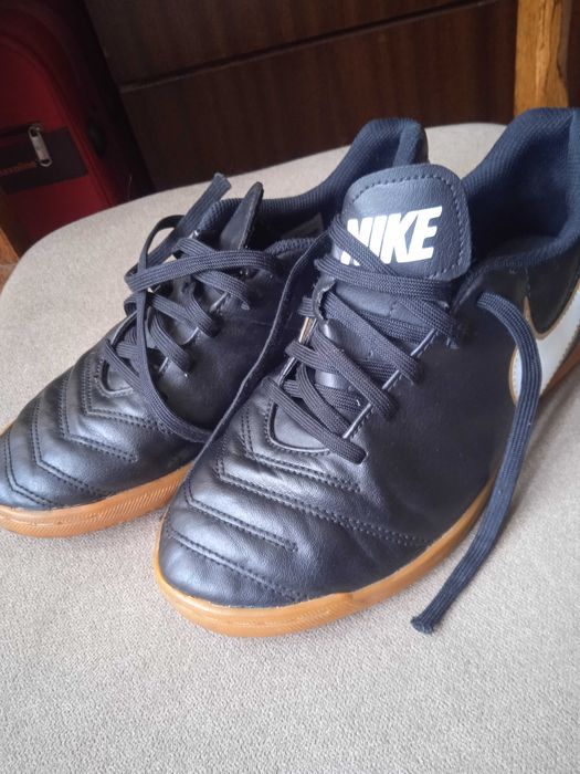 Кросовки   NIKE   оригінал  Найк  р.38