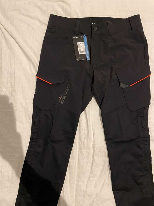 Calças Trabalho Cargo Pant - Helly Hansen - Novo com etiqueta Tam. C50