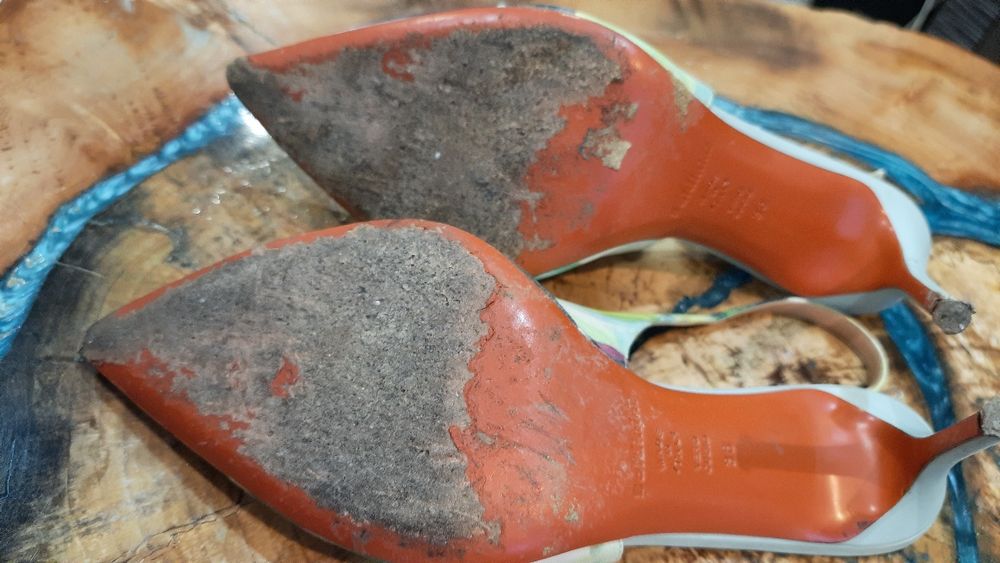 Buty szpilki firmy BALDININI