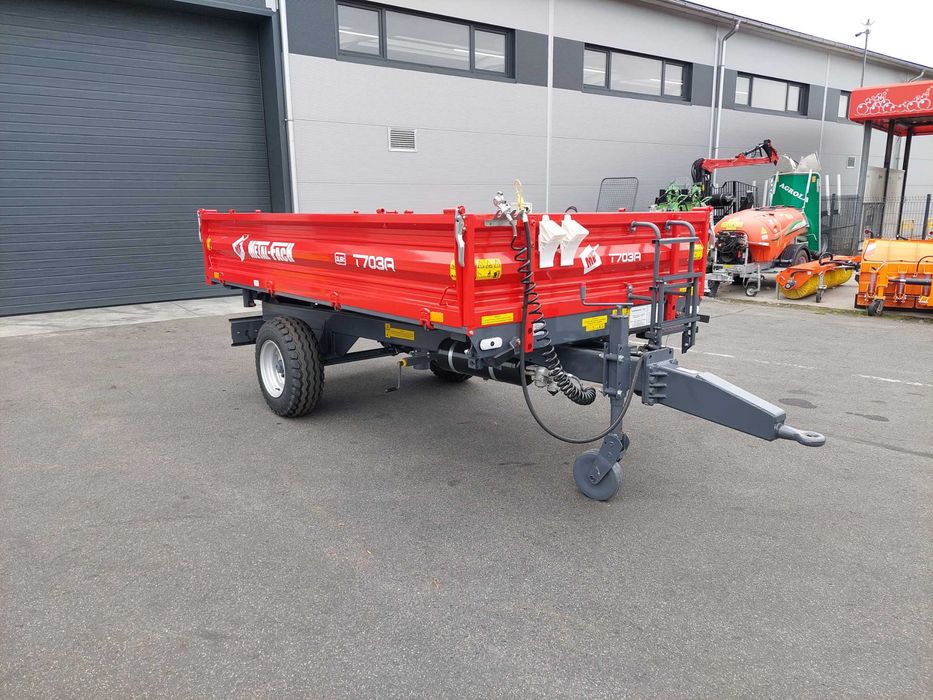 Przyczepa Rolnicza Metal-Fach T 703 A 3,8 t - Wywrot 3-stronny