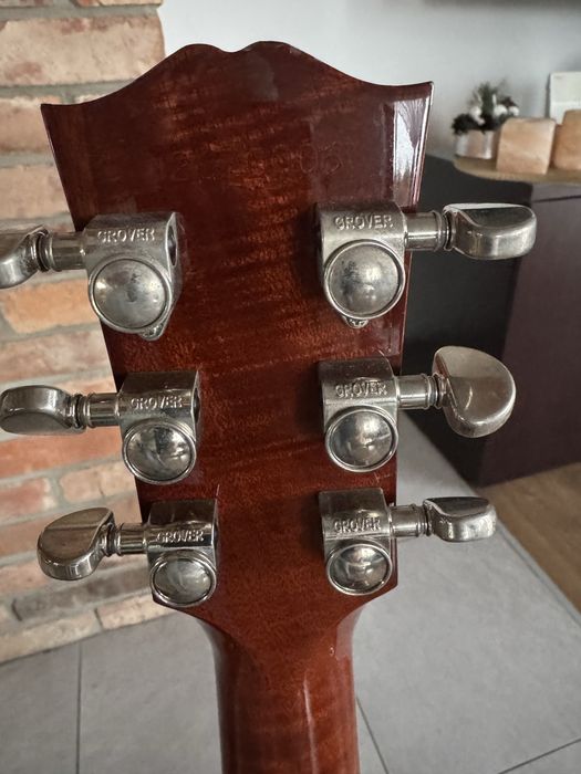 Gibson hummingbird