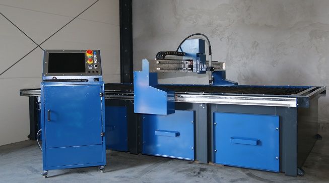 Ploter plazmowy przecinarka wypalarka plazma CNC z wentylacją servo